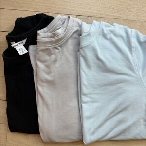 3 girls tshirts size 10-12